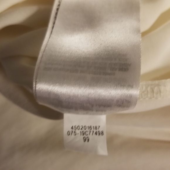 Chico's Travelers V neck Flutter Sleeve Ivory Top Size 0 - Picture 9 of 10